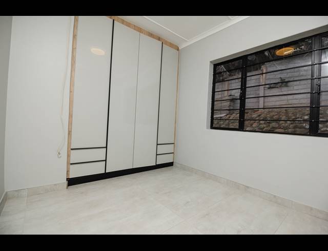 3 BEDROOM FLAT TO LET IN WARNER BEACH